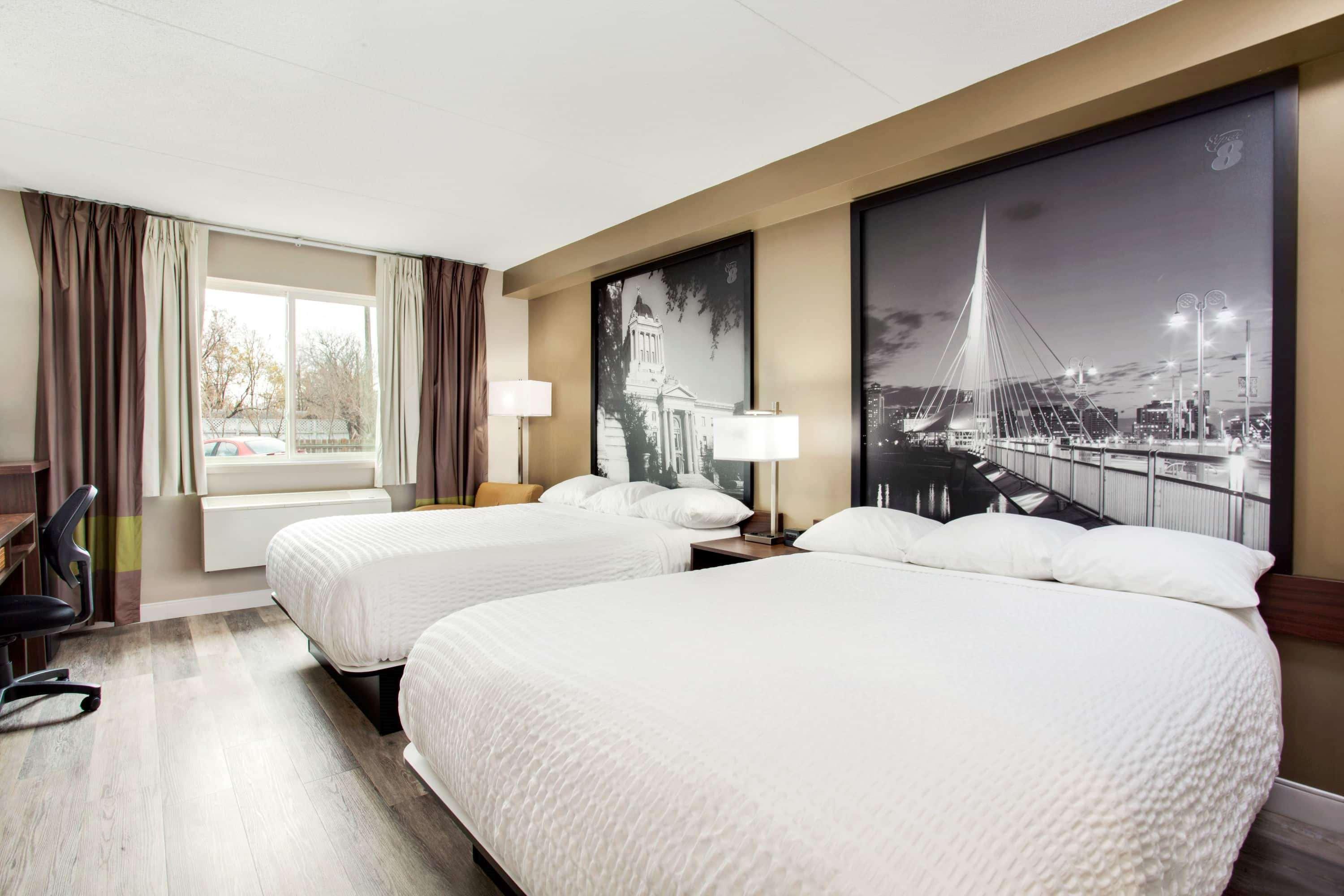 Super 8 By Wyndham Winnipeg West Exteriör bild