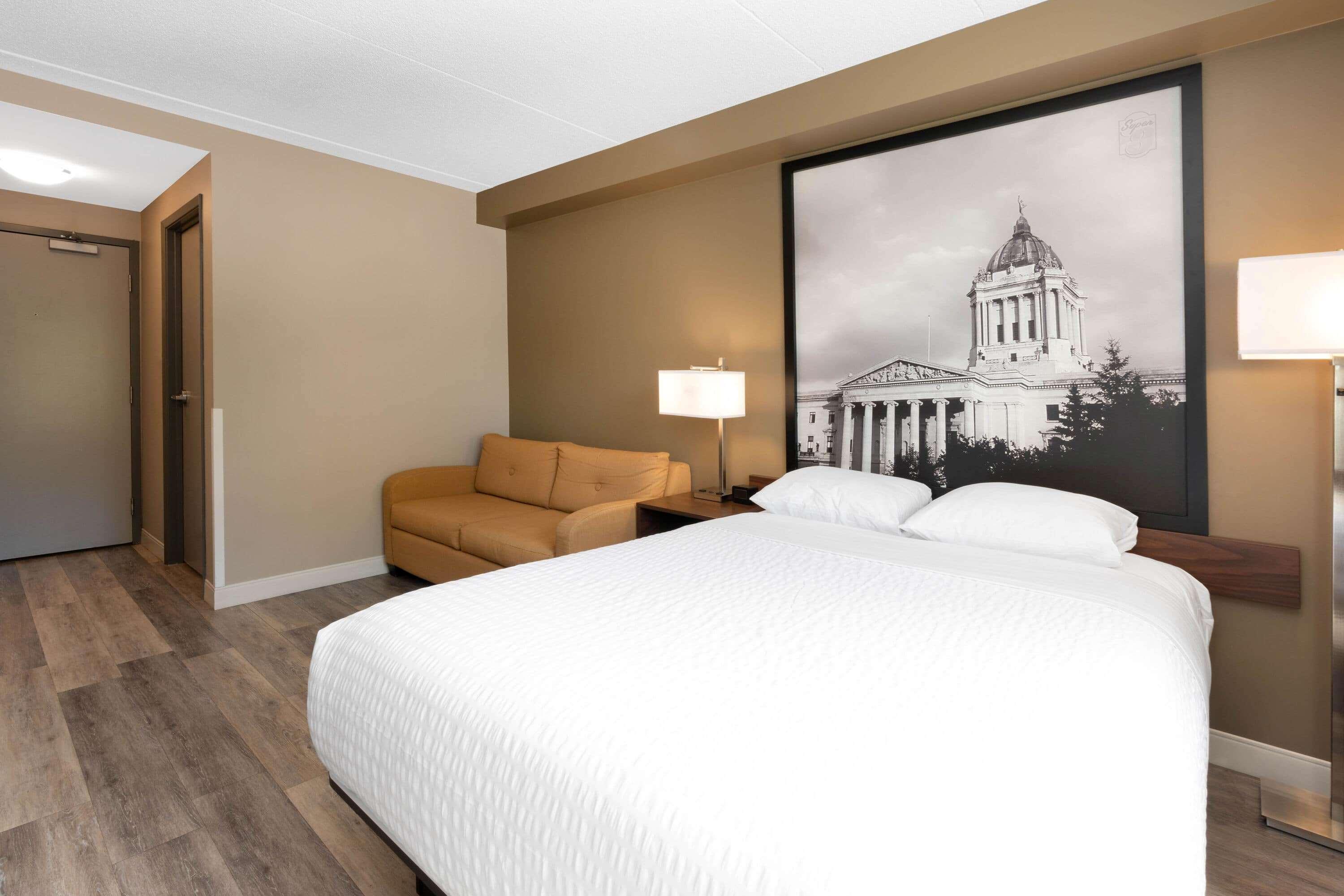 Super 8 By Wyndham Winnipeg West Exteriör bild
